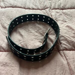 belt with holes